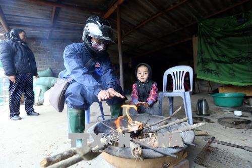 Thời tiết đầu tuần: Nhiệt độ nhích lên nhưng trời vẫn rét ảnh 1